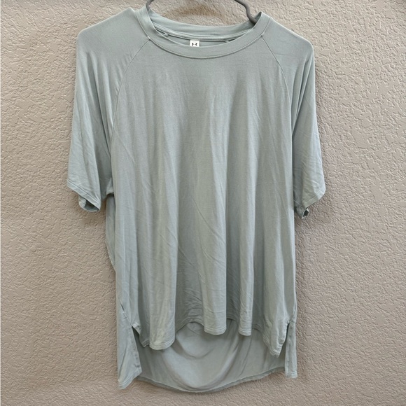 Women's Under Armour Modal Shirt - Picture 1 of 3